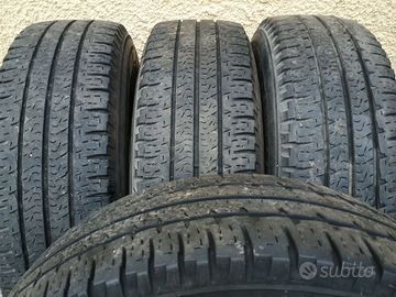 Gomme Michelin 225 75 16CP