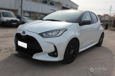 Toyota Yaris 1.5 HYBRID STYLE