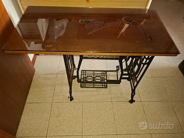 Vecchie macchine da cucire Singer e Necchi - Udine