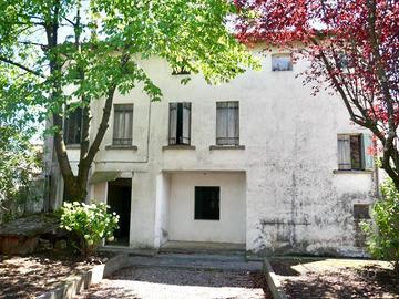 CASA SINGOLA TRICAMERE - spazio, luce e ampie p...
