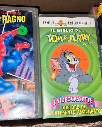 18 Videocassette per bambini