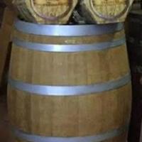 Botte in legno con impianto di spillatura