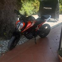 KTM Duke 125