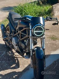 Ducati Monster 600 Dark