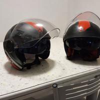 due caschi aprilia