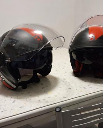 due caschi aprilia