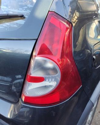 Fanale posteriore destro DACIA SANDERO del 2012