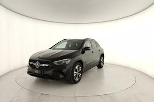 MERCEDES-BENZ GLA 180