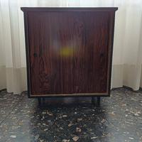 mobiletto in legno 2 antine