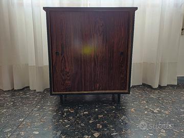 mobiletto in legno 2 antine