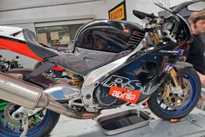 APRILIA RSV 1000 allestimento factory