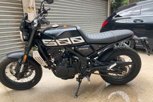 Moto Brixton crossfire 500X