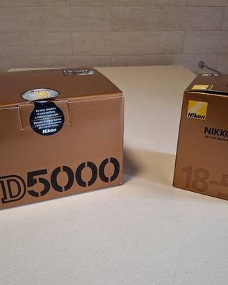 Nikon D5000 con obiettivo 18-55 f3,5-5,6