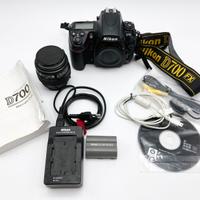 Nikon D700 Reflex Digitale con Zoom-Nikkor 35-70mm