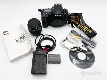 Nikon D700 Reflex Digitale con Zoom-Nikkor 35-70mm