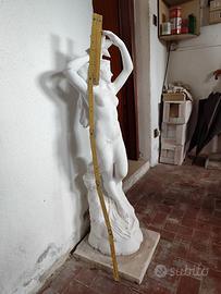 Statua in gesso