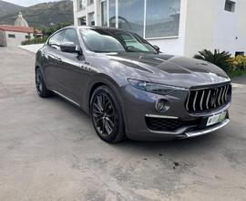 MASERATI Levante V6 3.0 350 CV AWD MODENA