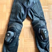 Pantaloni moto in pelle, nuovi.