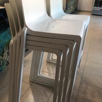 Sgabelli impilabili in polipropilene € 30 cad