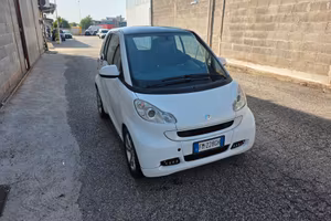 Smart ForTwo 1000 52 kW MHD coupé pure