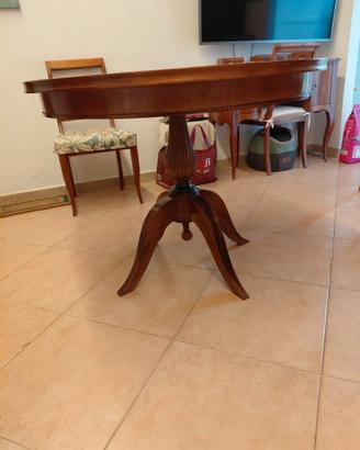 Tavolo rotondo in noce