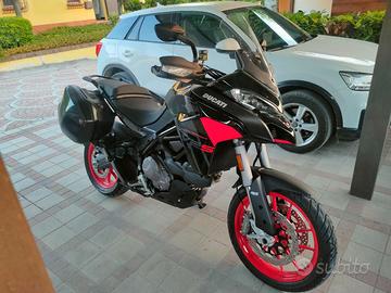 Ducati Multistrada V2S Travel 2024