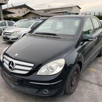 Ricambi usati per Mercedes Classe B 150 benz 05