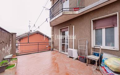 Bilocale con terrazzo