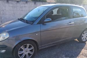 lancia y 1.2 GPL benzina