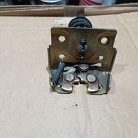 Serratura portellone posteriore fiat panda 141