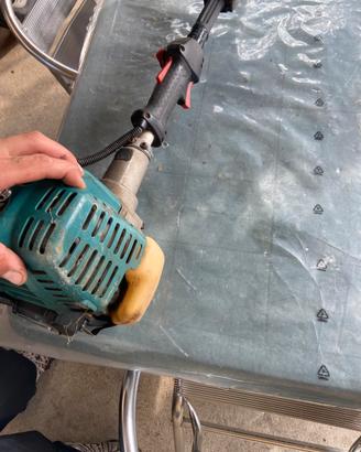 Decespugliatore makita