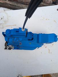 serratura anteriore sx Fiat 500L (2016) 52018119