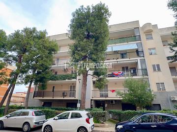 Luminoso 2 Vani con Doppia Esposizione, Cucina Abi