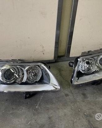 Fanali Anteriori Alogeni NUOVI Per Audi A6 2006