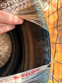 Gomme 265/35/18