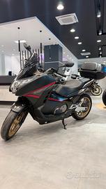 Honda Integra 750 S scarico Akrapovic