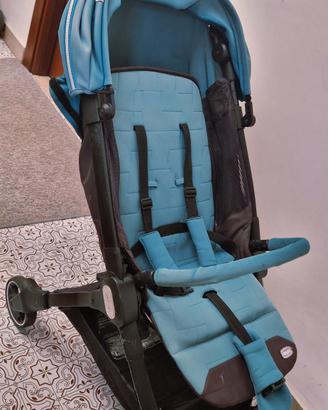 passegino leggero e pieghevole Chicco  azzuro /blu