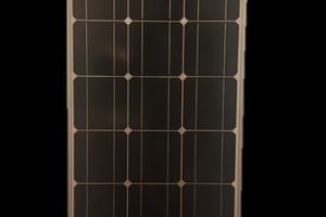 Pannello solare 100 watt e regolatore di carica