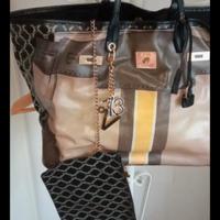 Borsa pelle a mano o a spalla