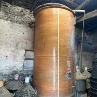 Botti vetroresina ed accessori vino