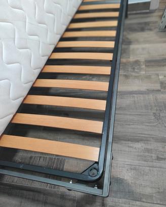 letto singolo a doghe in ferro battuto