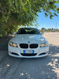 Bmw 320d serie touring anno 2011 allestimento Lux