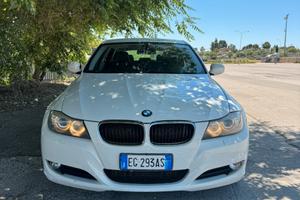 Bmw 320d serie touring anno 2011 allestimento Lux
