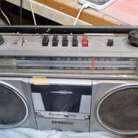 4666-Radio Vintage Sanyo M9805F