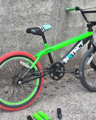 Bmx  Instinct 20''