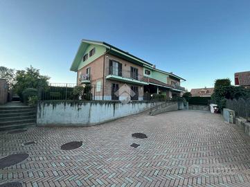 4 LOCALI A BRUINO