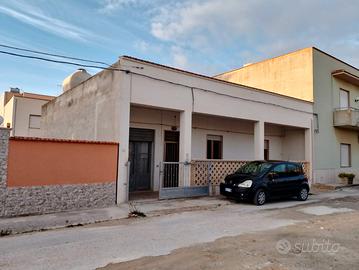 Casa a solo dei miei genitori, presso Guarrato TP