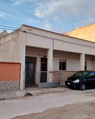Casa a solo dei miei genitori, presso Guarrato TP