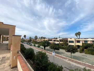 Due loc. commerciali marina di pisticci lido 48