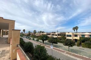 Due loc. commerciali marina di pisticci lido 48